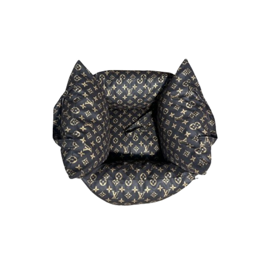 Complete luxury dog bed set with carrier, mat, toys and bandana in monogram print