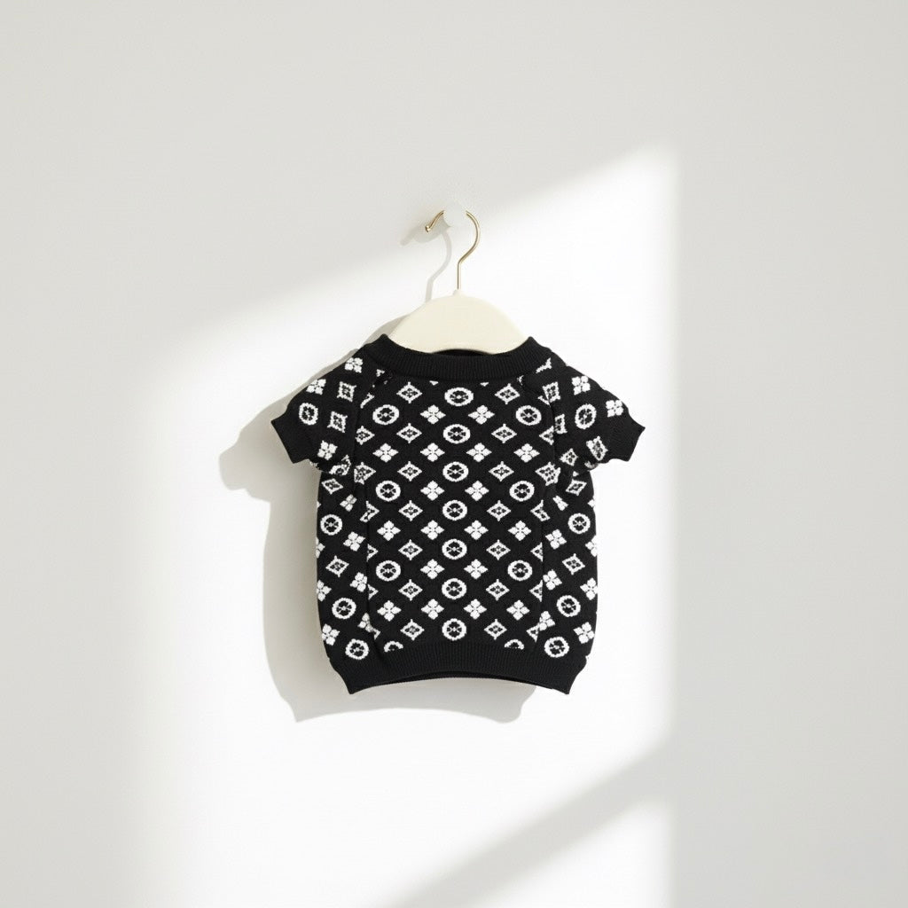 Chewy V Noir Sweater