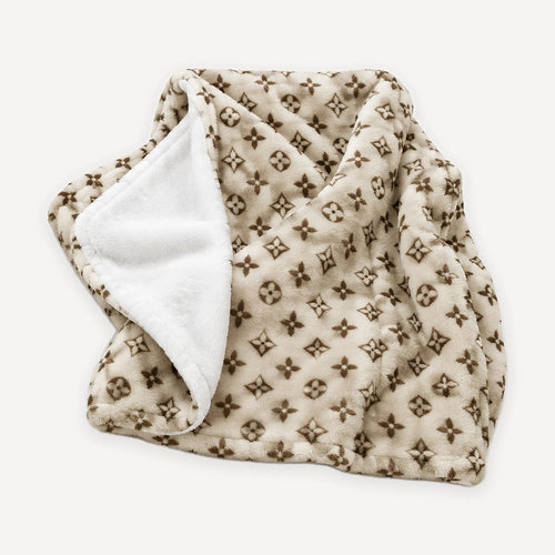 Chewy V Plush Blanket