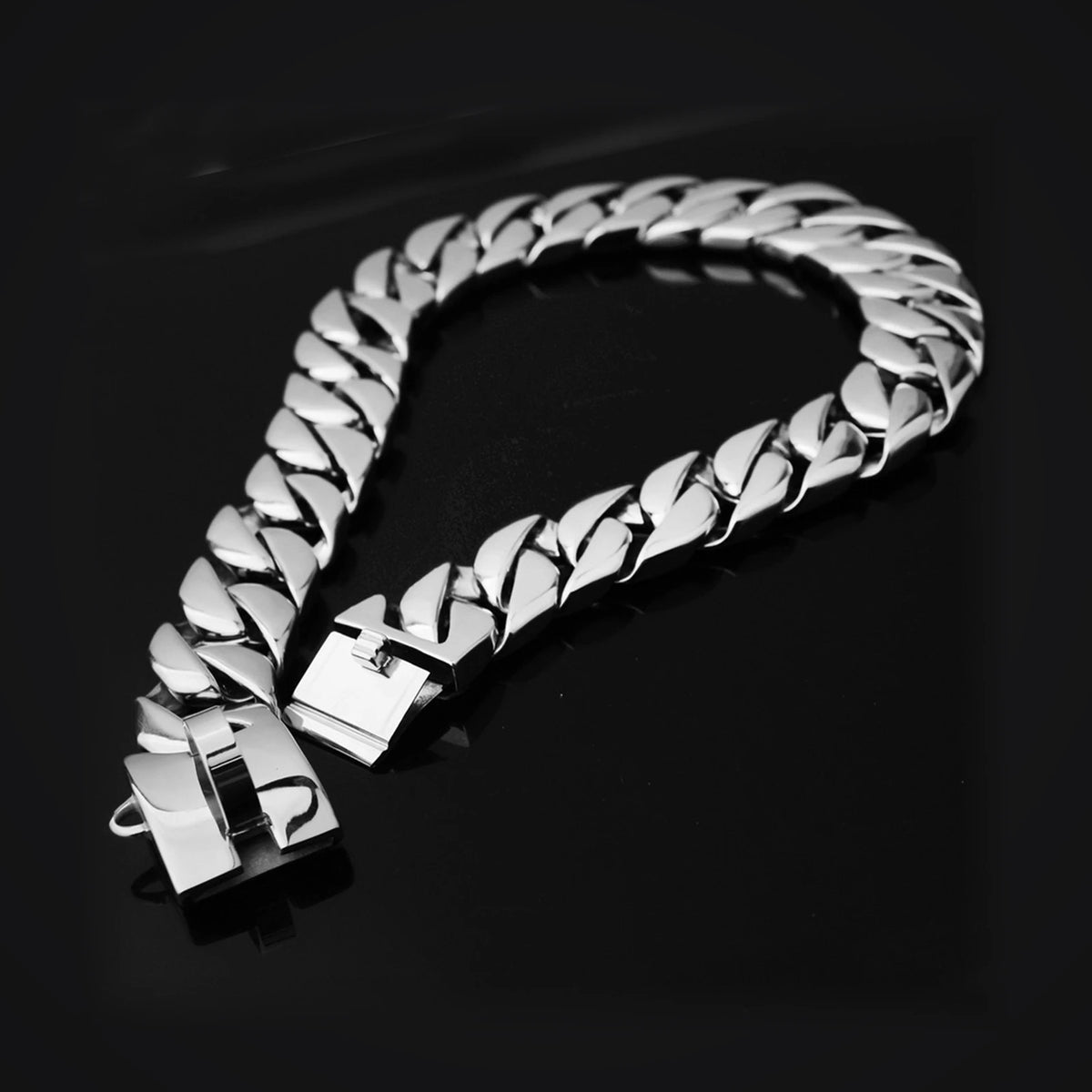Cuban Link 30mm Dog dog collar view 3