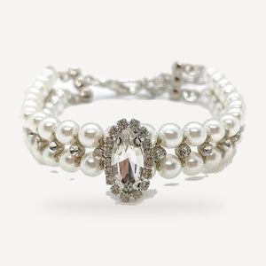 Faux Pearl dog necklace